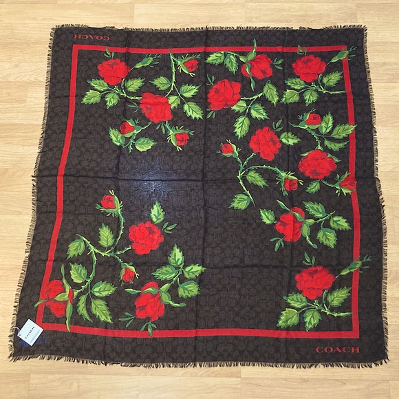 ♥️ COACH ♥️ NWT ♥️ Silk Scarf ♥️ Oversized ♥️ Soft ♥️ Elegant ♥️ Luxury ♥️ - Picture 3 of 6